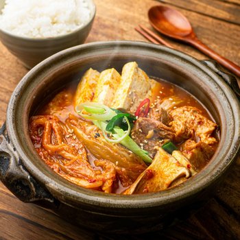 대구노포맛집! 머무는집부엌 돼지김치찜 650g 2인분