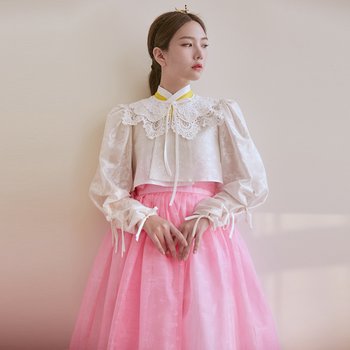 [스튜디오 혜온] 퍼프 소매 저고리와 핑크 허리 치마