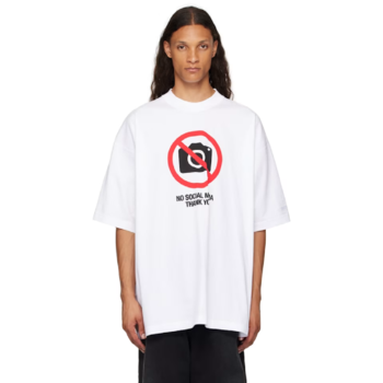 25 FW 베트멍 화이트 노 소셜 미디어 티셔츠 242669M213030