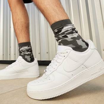 [해외] 나이키 에어 포스 1 올백 화이트 운동화 스니커즈 남성용 CW2288-111