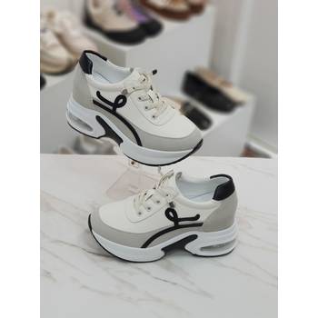 KM 밴딩끈 에어 통굽 키높이 스니커즈 6cm HS62p204mg