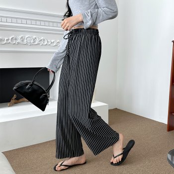 HOTBBA / 욘데 스트라이프 쿨 찰랑 통바지 SD_240413