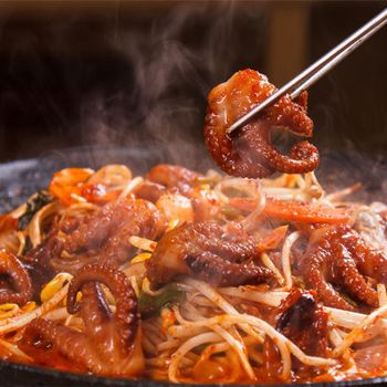 [서울맛집] 맛있게 매콤한 용두동식 쭈꾸미 300g x 3팩[35657554]