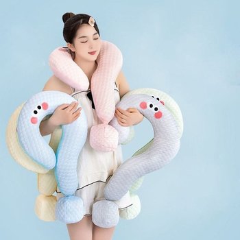 홈스타일링 포근한 물음표 낮잠쿠션 휴대 사무실 차량용 힐링템