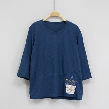 시골양품점 _ 국산 여성 블루 마미 꽃자수 7부면 티셔츠[BU60330]