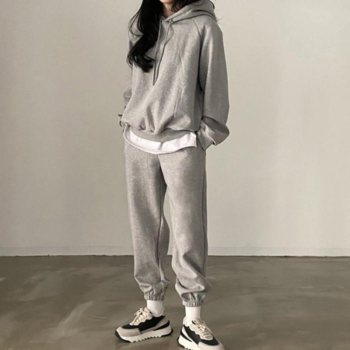 [오노마] ONM 여성 기본적인 디자인 핏이 예쁜 후드집업 바지 세트 (12513879)