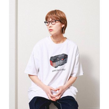 [해외] 에이펙스 레전드× 스페셜 게스트 K.K. 티셔츠