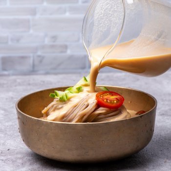 쪄서 볶은 콩가루 [콩국수 콩물가루 300g] 국산 두유용 백태 선식 가루
