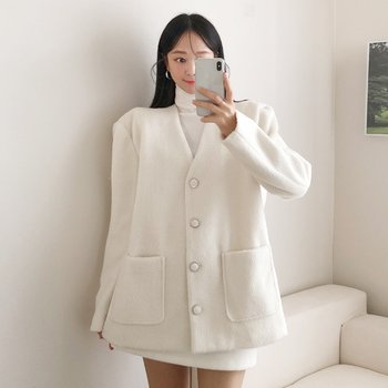 라바트 심플 노카라 브이넥 울 하프 코트