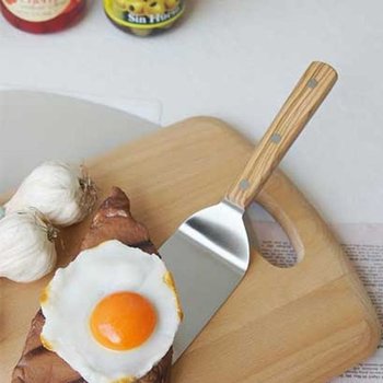 피자서버로 좋은 우드핸들 다용도 스크래퍼 겸 서버 피자서버 철판서버 철판스크래퍼