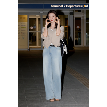 [신세계백화점]이주빈 착용 워싱 디테일 와이드 데님 팬츠 SADP06511