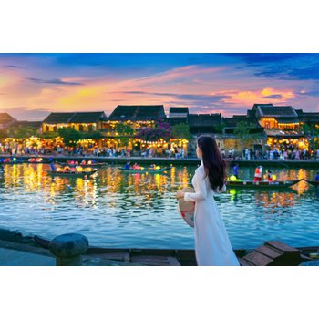 [출발확정] 스타가이드와 함께하는 다낭 5일 시내중심 5성호텔 바나힐 테마파크 호이안 야경투어 다낭타워 스테이크 씨푸드 미슐랭맛집 루프탑바