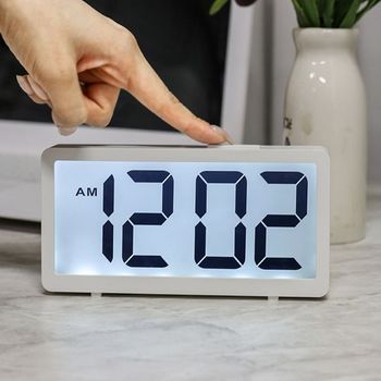 인테리어 큰화면 무소음 저소음 사각 심플 디지털 전자 탁상 알람시