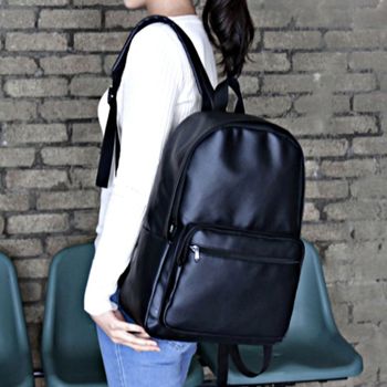 유행을 ON88SI06 타지 않는 깔끔한 디자인 데일리 공용 백팩
