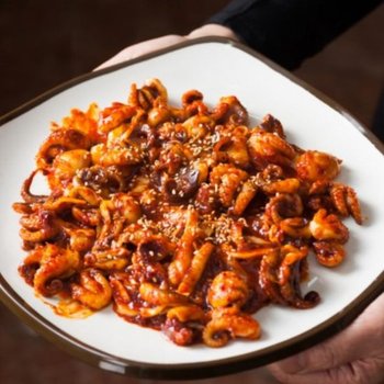 인생띵작 쭈꾸미볶음 매운맛 밀키트 300g 사리3종세트 양념쭈꾸미 캠핑음식 캠핑밀키트