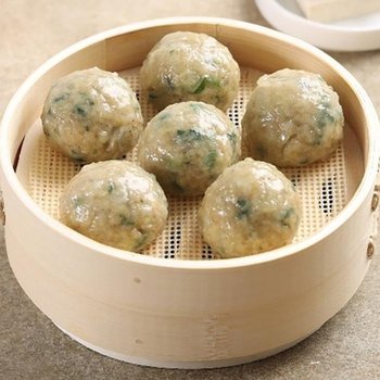 굴림만두 고기만두 1kg 평양냉면 이우스 푸킹