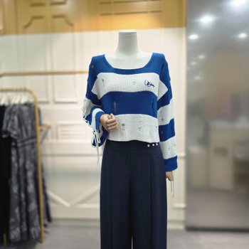 레이스업 포인트 루즈핏 니트 풀오버 ER2KL460BL_CA