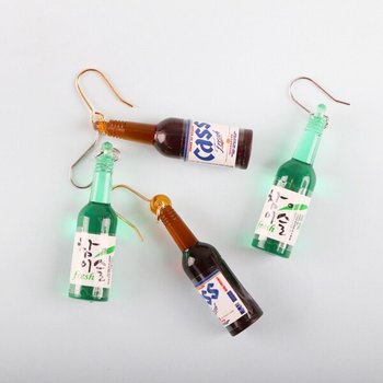 주식회사 크리에이티브크루 소주 & 맥주 인싸 귀걸이 [참이슬 카스 술자리인싸템 웃긴 쓸데없는선물 특이한 인싸패션 선물