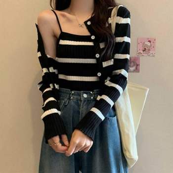 대학생 여자 캐주얼 간절기 캠퍼스 필수템 룩 가디건