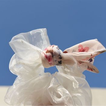 다주소협력업체 플라워가든 패턴 스크런치 곱창 머리끈 4Colors