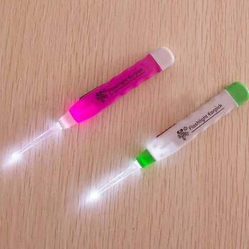 불빛 귀이개 휴대용귀이개 귀지제거 불빛나는귀후비개