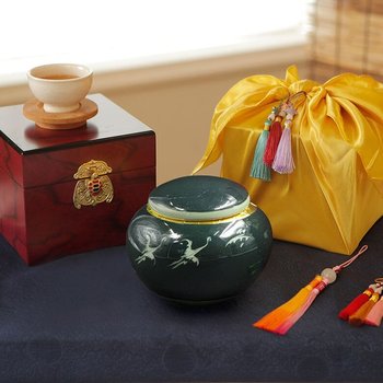 사양벌꿀 잡화 2.4kg (상감청자흑도자기/고가구/선물용보자기)
