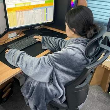 집순이 입는 그레이 담요 중형 이불 쇼파담요 입는 집순이담요 이불 침구