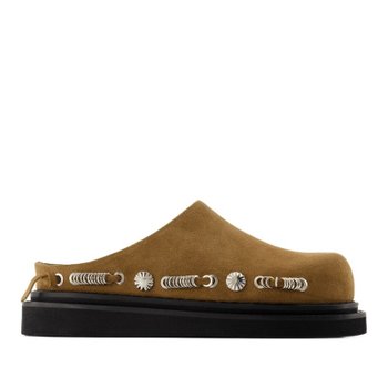 [해외배송] 토가풀라 데코레이티브 메탈 스웨이드 라운드 토 뮬 FTGPW138006T01 TAUPE SUEDE