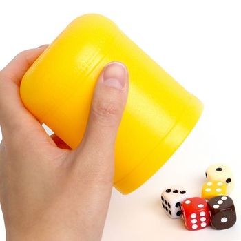 카지노 복불복 마술 주사위 컵 칼라