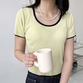 여자데일리룩 국산 선생님 이 니트셔츠 어디서 샀어요