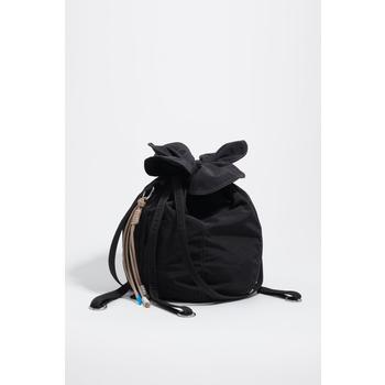 빔바이롤라 블랙 우븐 라지 페탈 스트링 버킷백 / 261BBIJ9T.10000 BLACK