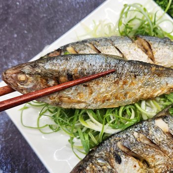 [7월 20일 순차출고] [춘백이어부장터] 삼천포 자연산 구이용 전어 1kg (8~10미 내외)