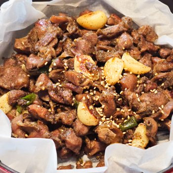 집콕집국 마늘 닭똥집볶음