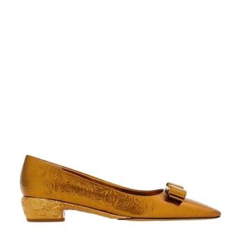 페라가모 우먼 Riace Laminated 바라 Pumps Size 8 C 01G365 766448 1122709