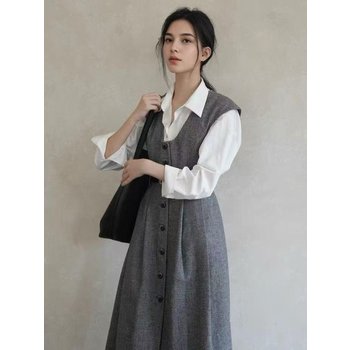 [비바로그] 틸디 버튼 민소매 원피스