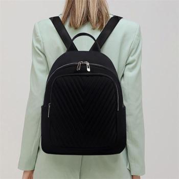 라일리 Rly 20대 여자 브이 퀄팅 디자인 모던 심플 베이직 백팩 S9800080