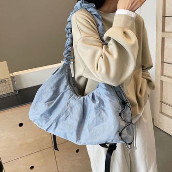 가방 AT55SQ28 블루 백 보부상 클래식 나일론 데일리