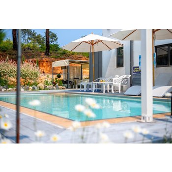 [강릉시] 강릉 더그레이 스파&수영장 펜션