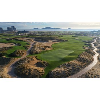 다낭 골프 5일 골프리조트 호이아나GC 18홀*3회 뉴월드호텔 3박/코트야드 다낭 1박 링크스코스 미팅샌딩비포함(4인기준)