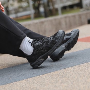 [해외] 아식스 젤 1130 그래파이트 블랙 1201A256-002