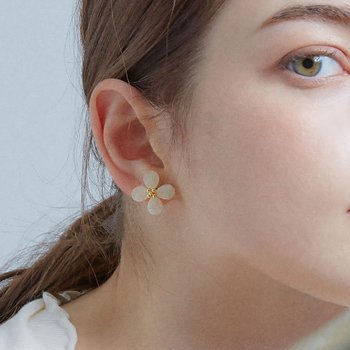 [송해나,백예빈,H1-KEY 서이 착용]클로버 스터드 귀걸이