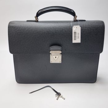 [중고] 루이비통 타이가 블랙 서류가방 M31092 154159993