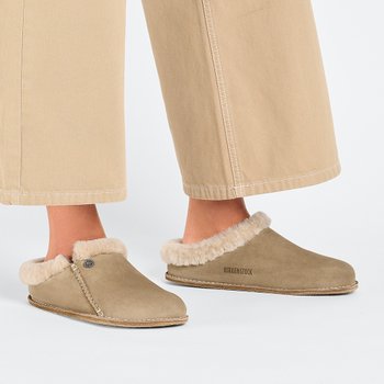 [해외] 버켄스탁 체르마트 프리미엄 스웨이드 레더 털 슬리퍼 타우페 1025136/1025147