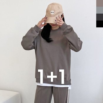 여자 넉넉한 심플 오버핏 커플룩 맨투맨 데일리룩 여성티셔츠 외출룩 어디에나코디가능한