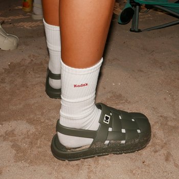 [공식](정상가 : 12,900원) 미니 와펜 크루 삭스 WHITE