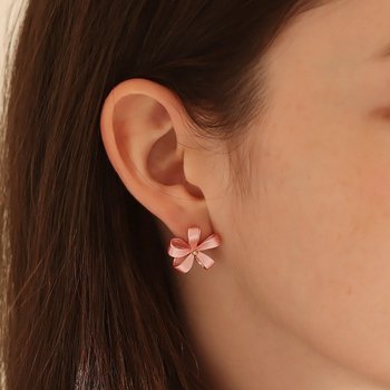 [송해나,마네퀸 쎄라 착용]실크 플로랄 앨리스 이어링