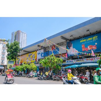 스타가이드와 함께하는 다낭 5일 크라운 플라자 해변5성 바나힐 호이안 야경투어 미슐랭맛집 다낭타워 스테이크 씨푸드 루프탑바