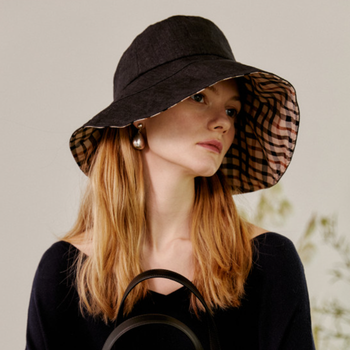 [신세계백화점]DBHE3E122BK [플로피햇][린넨] 여성 네이비 체크배색 린넨 플로피햇