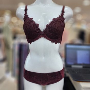 로맨틱하고 예쁜볼륨업몰드브라햄팬티세트BR18171ABP18171APWN_BP