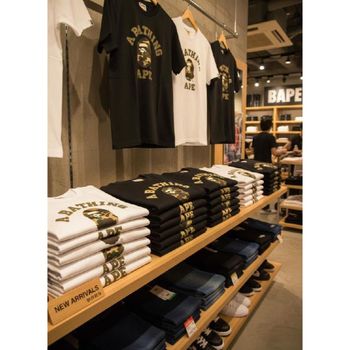 베이프 2026SS 칼리지 반팔티 1ST CAMO 컬리지 티 A BATHING APE